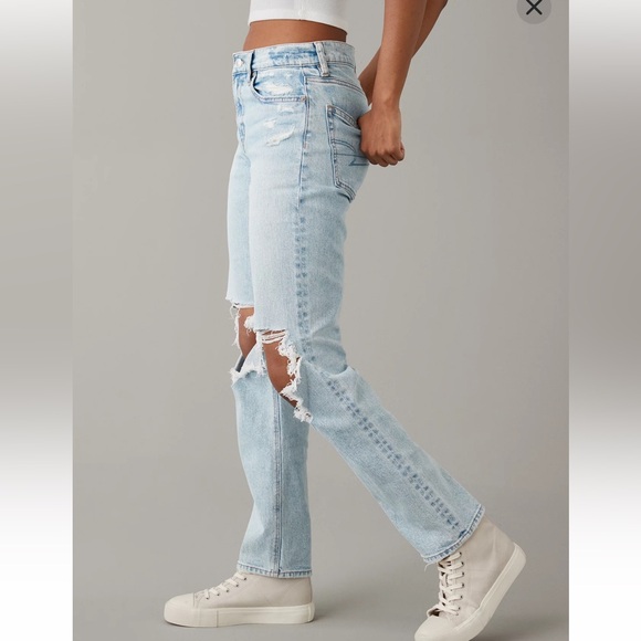 AE Stretch Super High-Waisted Ripped Ankle Straight Jean Size 10 short - Picture 2 of 8